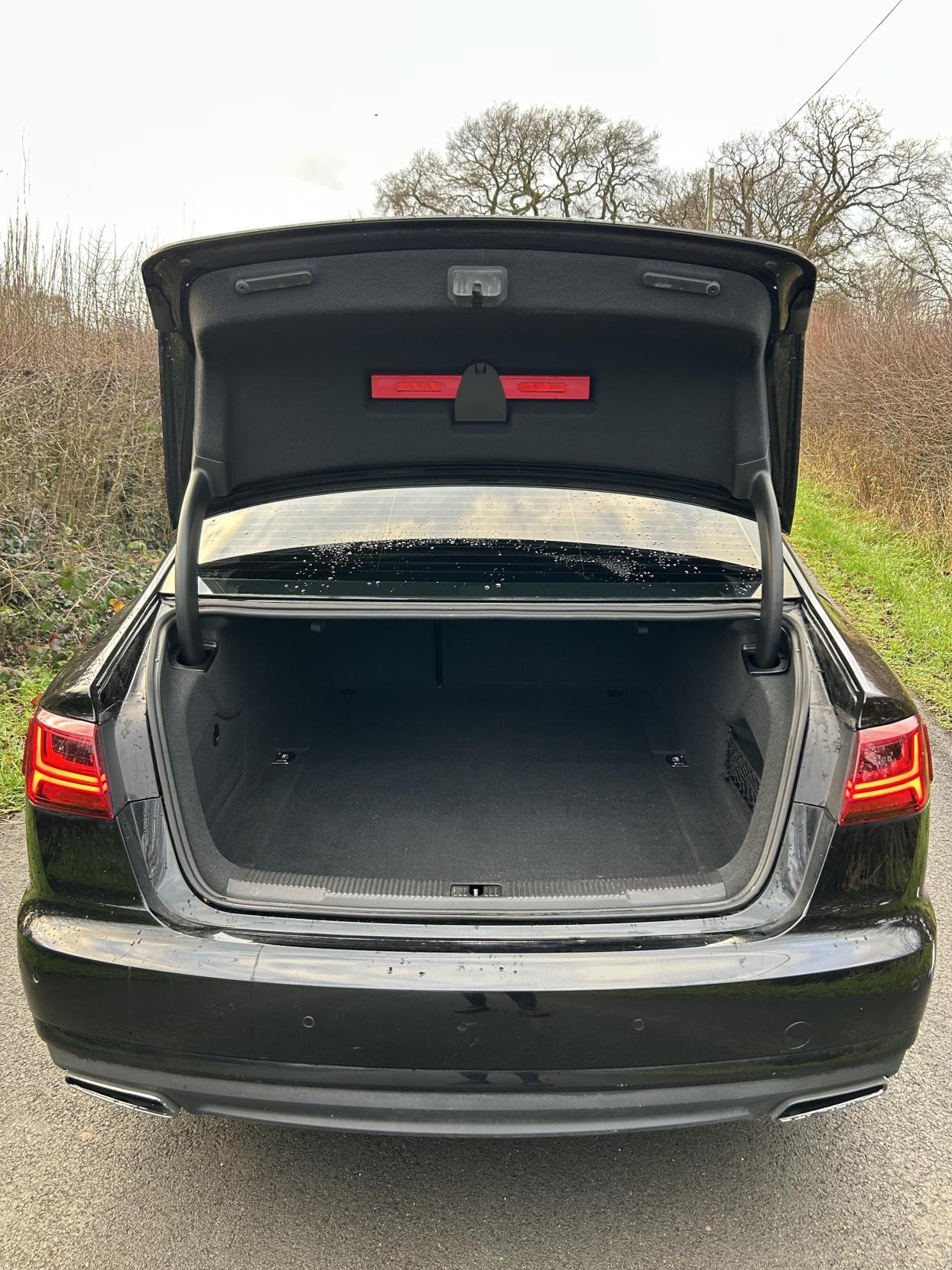 Audi A6 Saloon 2.0 TDI ultra SE Saloon 4dr Diesel Manual Euro 6 (s/s) (190 ps)